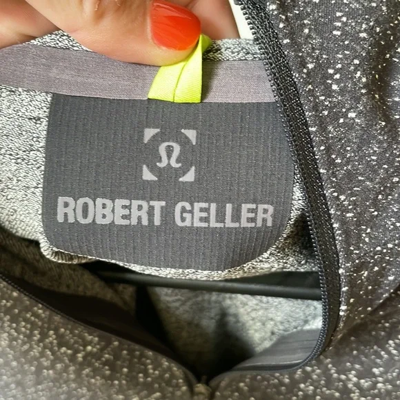 ROBERT GELLER x lululemon Take The Moment Hooded 1/2 Zip - Picture 5 of 7